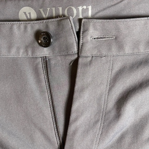 VUORI Meta Pant Slim Mens 31/26 Charcoal Gray Stretch Zipper Pocket Travel Golf - Picture 7 of 7